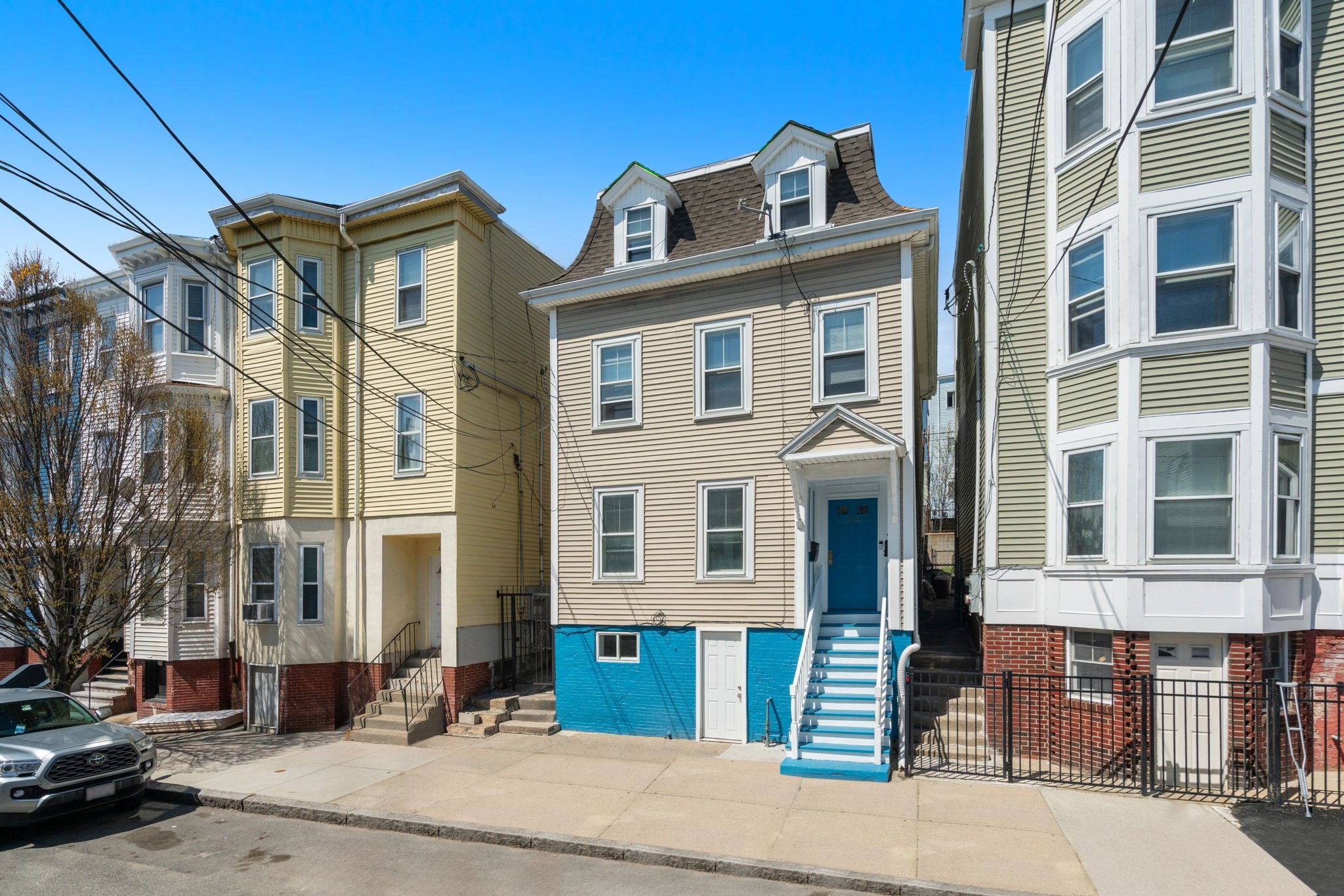 212 Princeton St. # U2 Property Photo 2