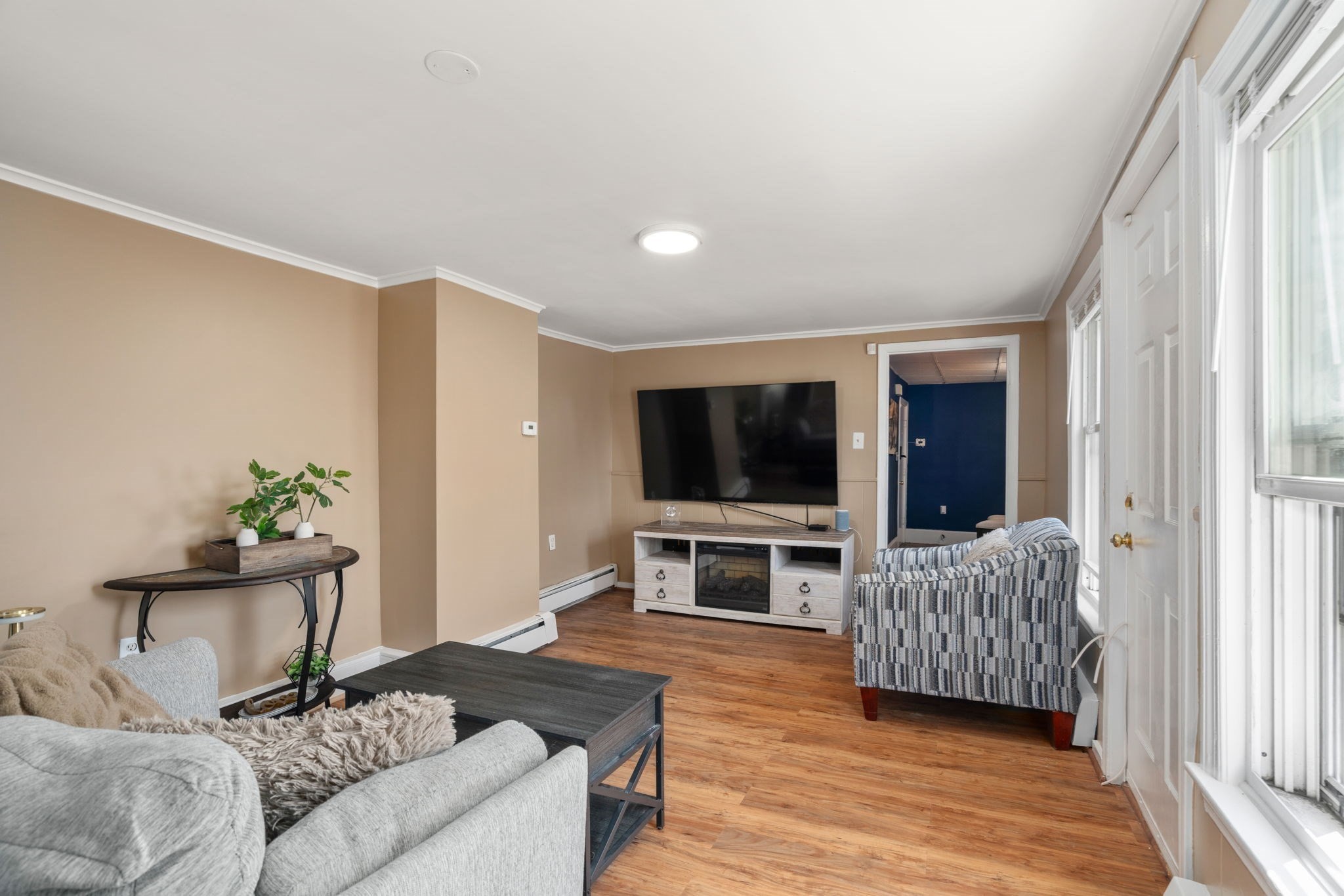 212 Princeton St. # U2 Property Photo 4