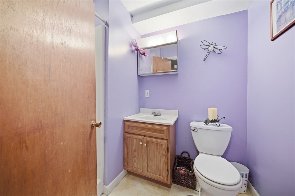 218 Stedman St Property Photo 24