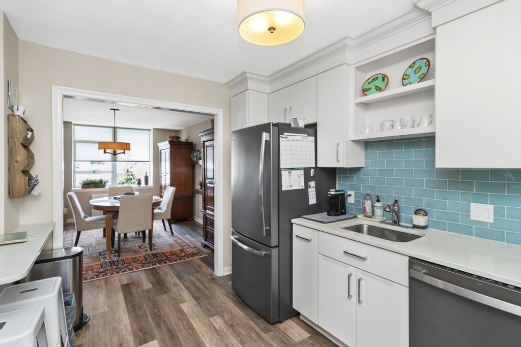 280 Boylston St # 713 Property Photo 17