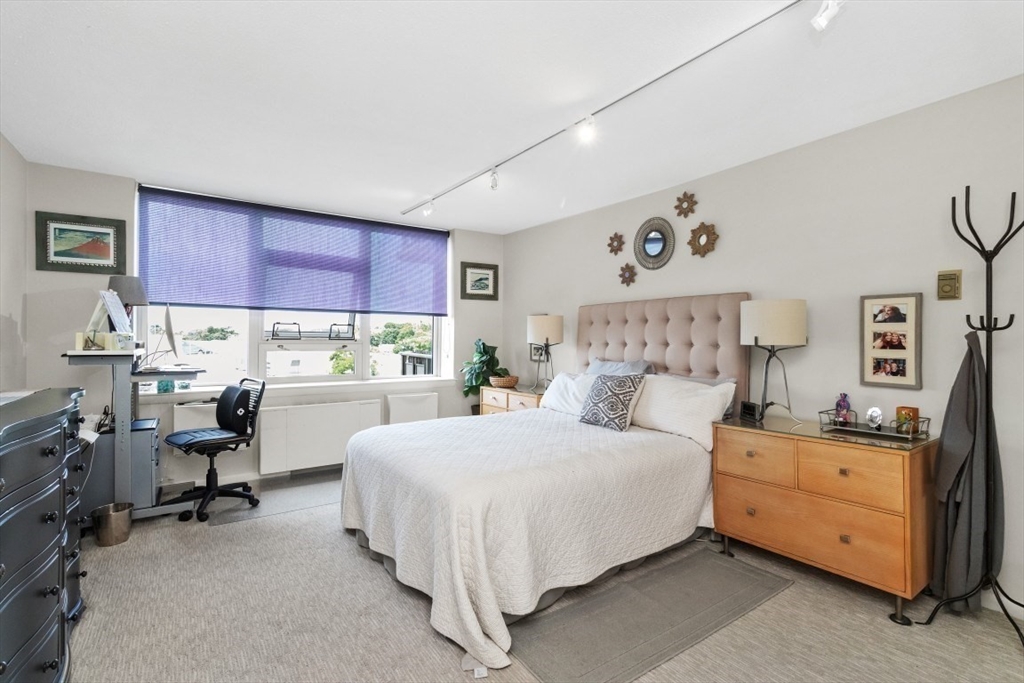 280 Boylston St # 713 Property Photo 21