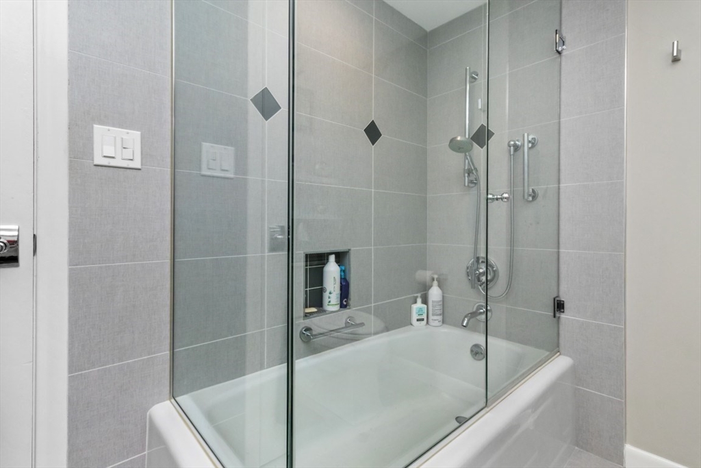 280 Boylston St # 713 Property Photo 22
