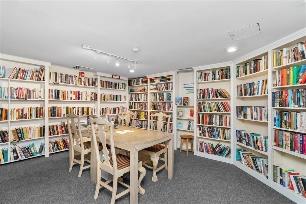 280 Boylston St # 713 Property Photo 26
