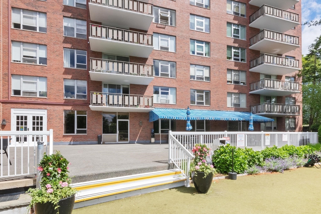 280 Boylston St # 713 Property Photo 28