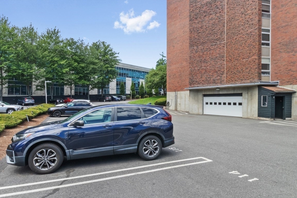 280 Boylston St # 713 Property Photo 31