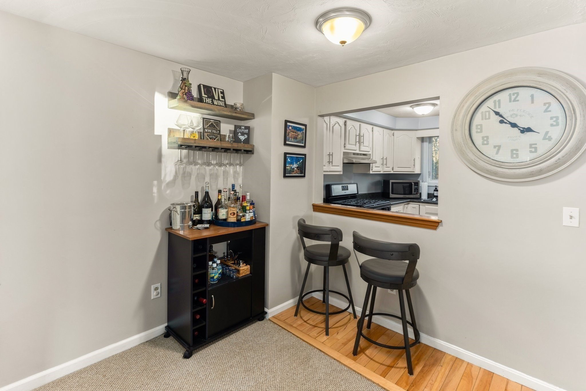 8 Spruce Tree Ln # 28 Property Photo 6