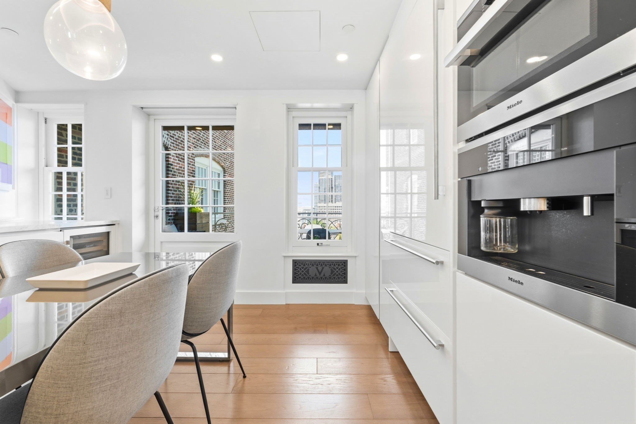 41 Mt Vernon Street # 5 Property Photo 8