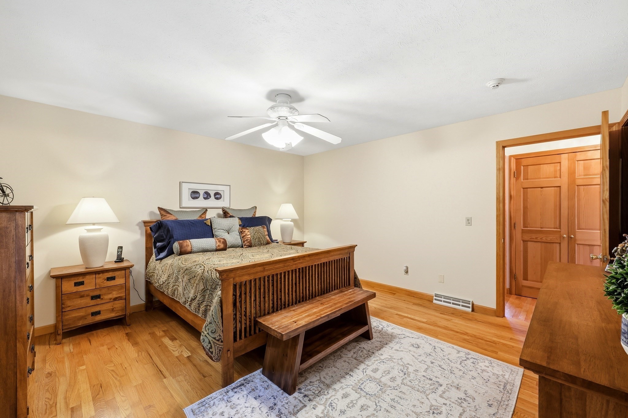 142 Oak Knoll Cir Property Photo 23