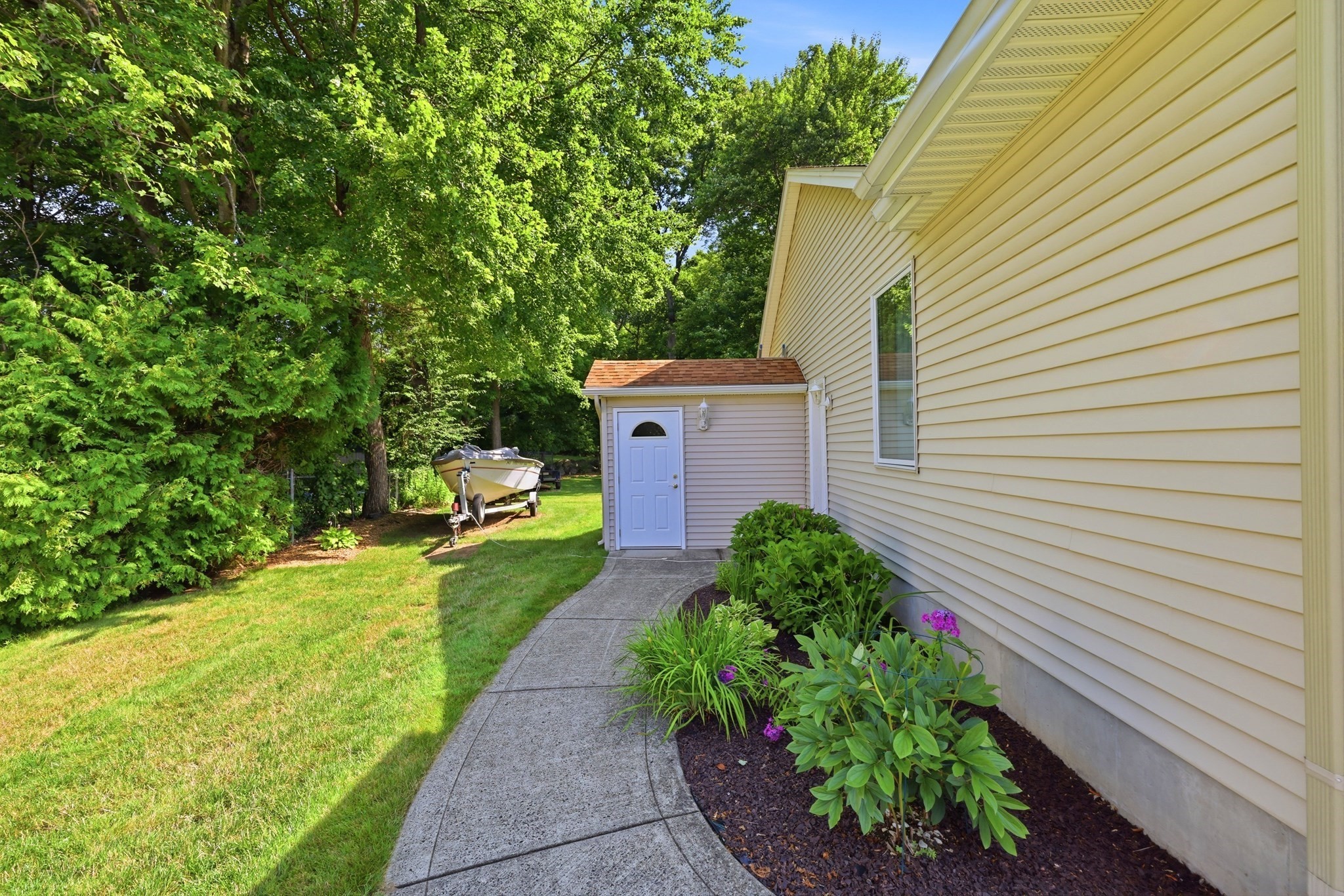 142 Oak Knoll Cir Property Photo 38