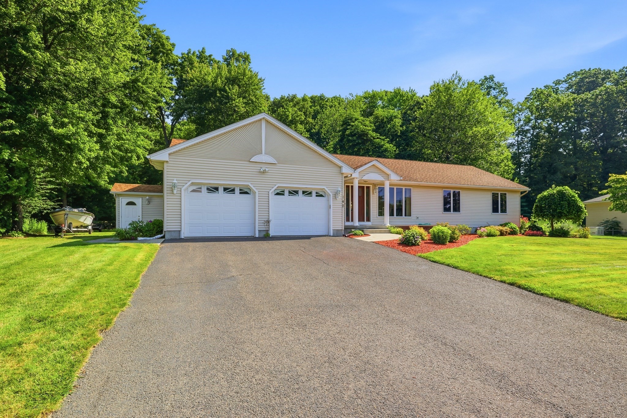 142 Oak Knoll Cir Property Photo 39