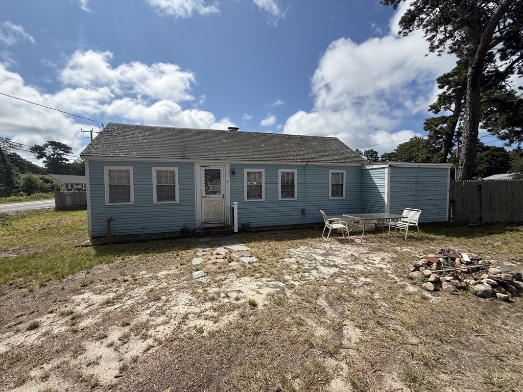 2 Cranberry Ln Property Photo 1