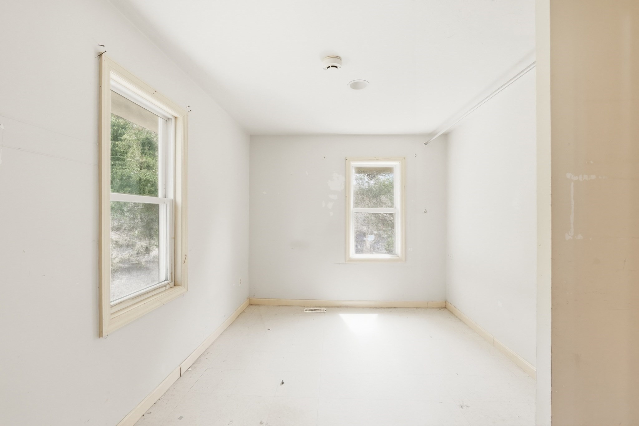 150-152 West Main Street Property Photo 28