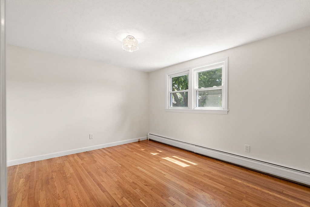 11 Newman St Property Photo 15