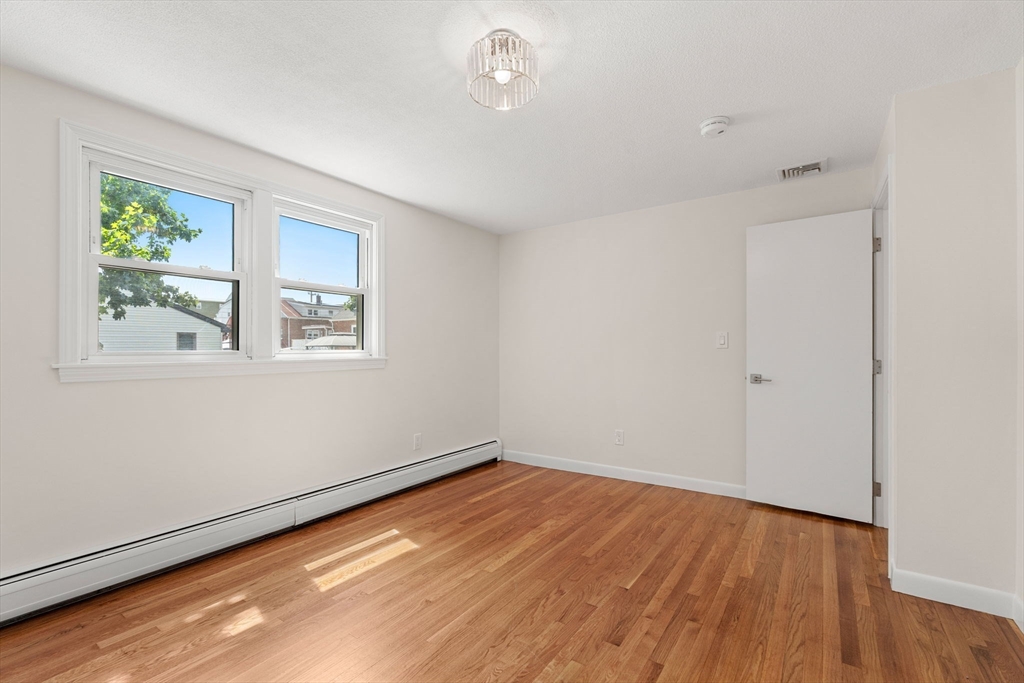 11 Newman St Property Photo 17