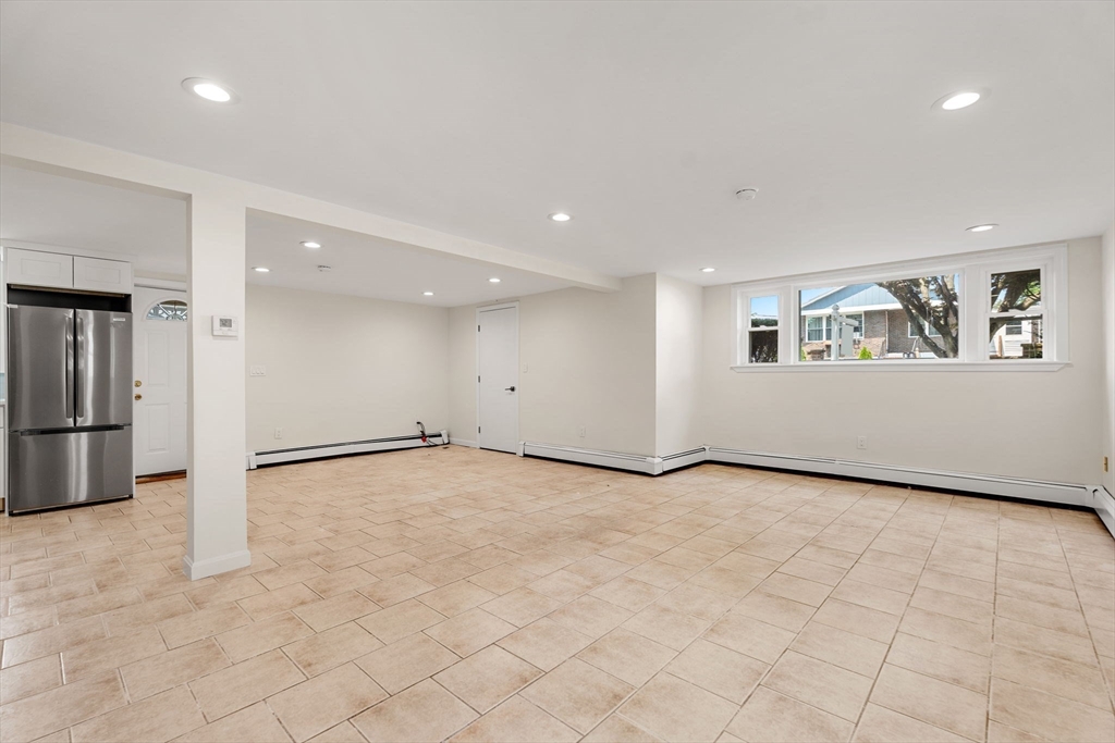 11 Newman St Property Photo 23