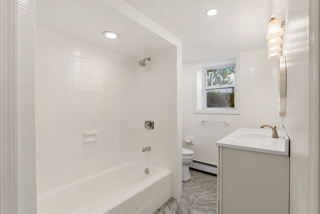 11 Newman St Property Photo 27