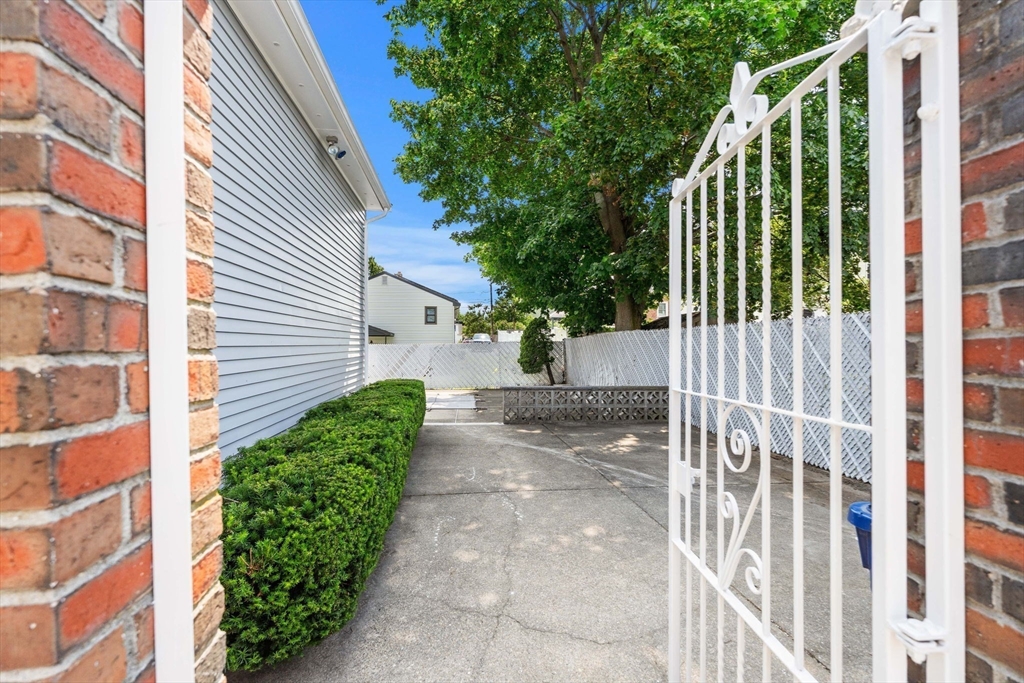11 Newman St Property Photo 31