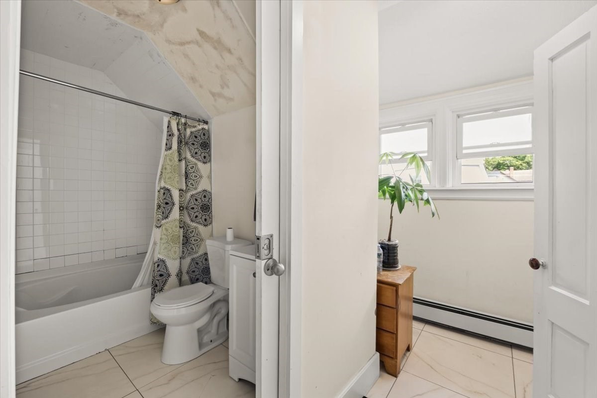 11 Sisson St Property Photo 31