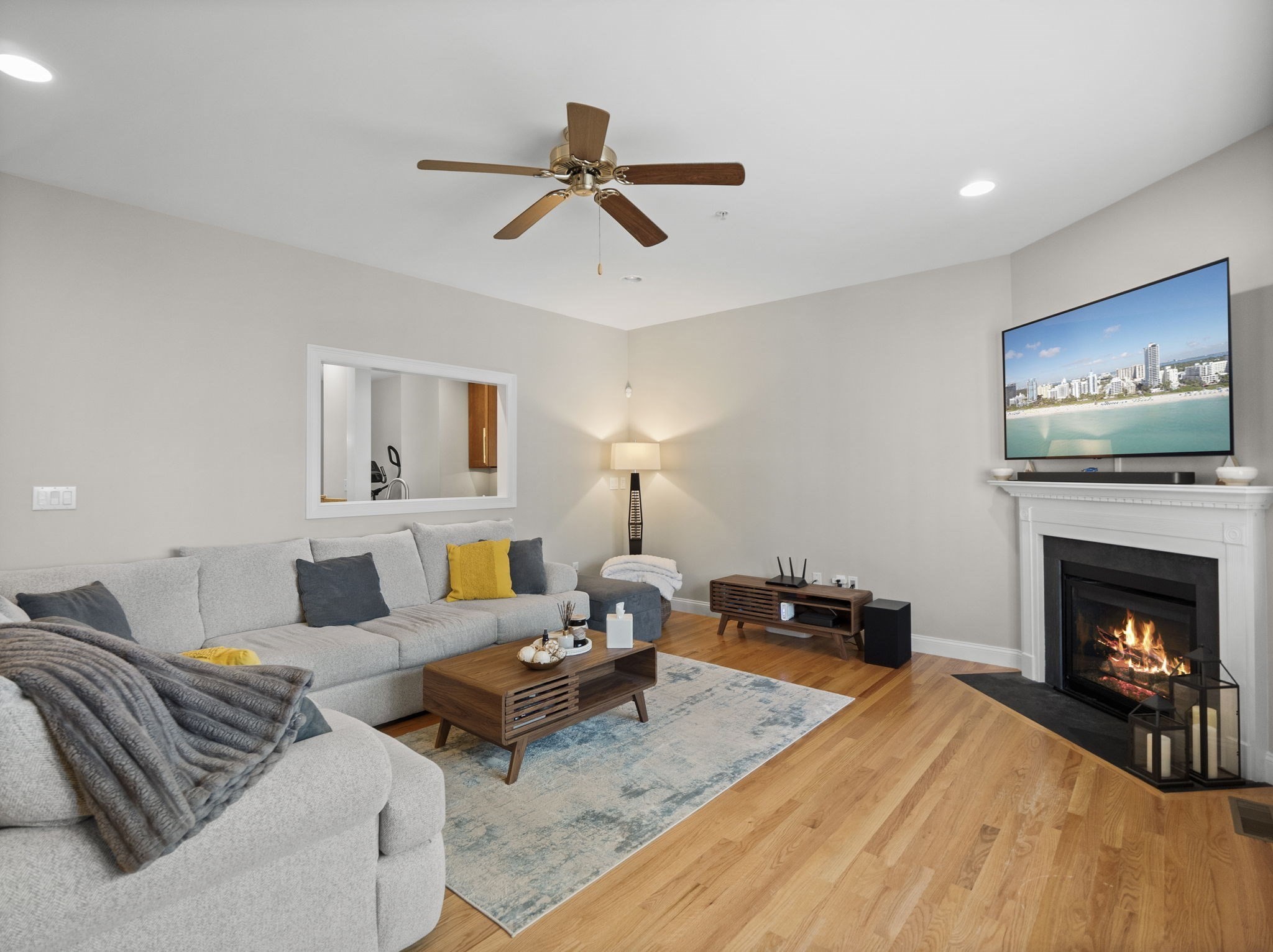 262 Winn Street # B Property Photo 4