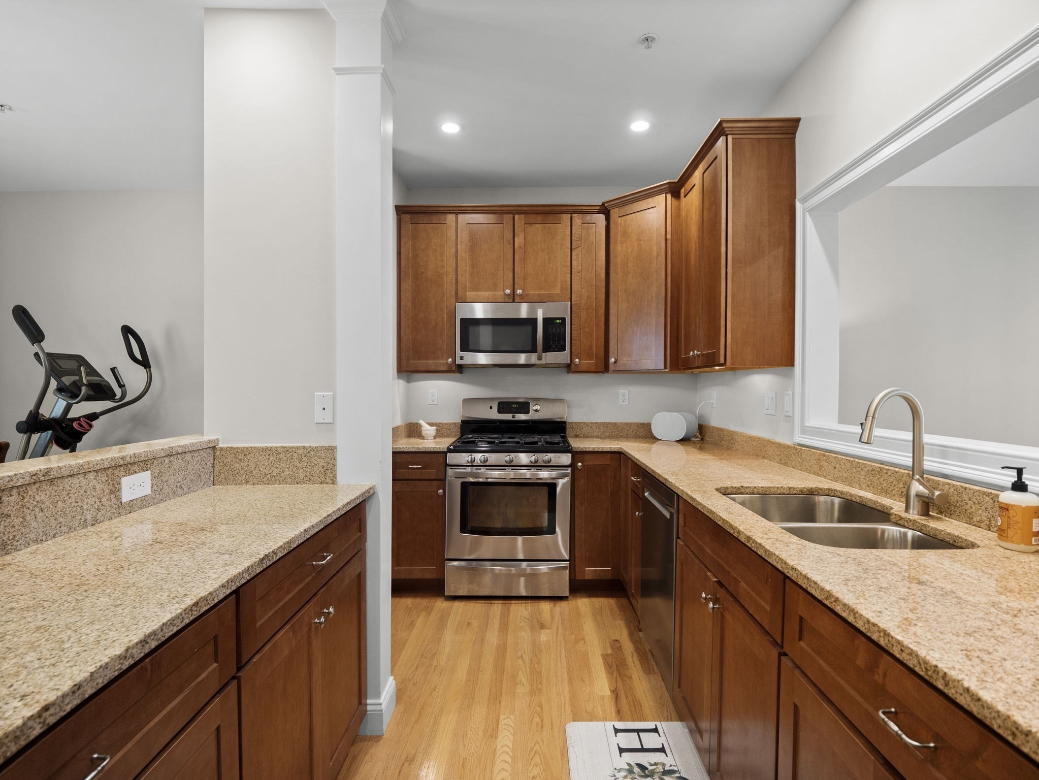 262 Winn Street # B Property Photo 12
