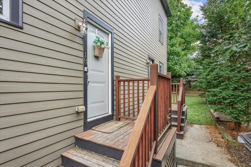 18 Claymont Terrace # 18 Property Photo 2