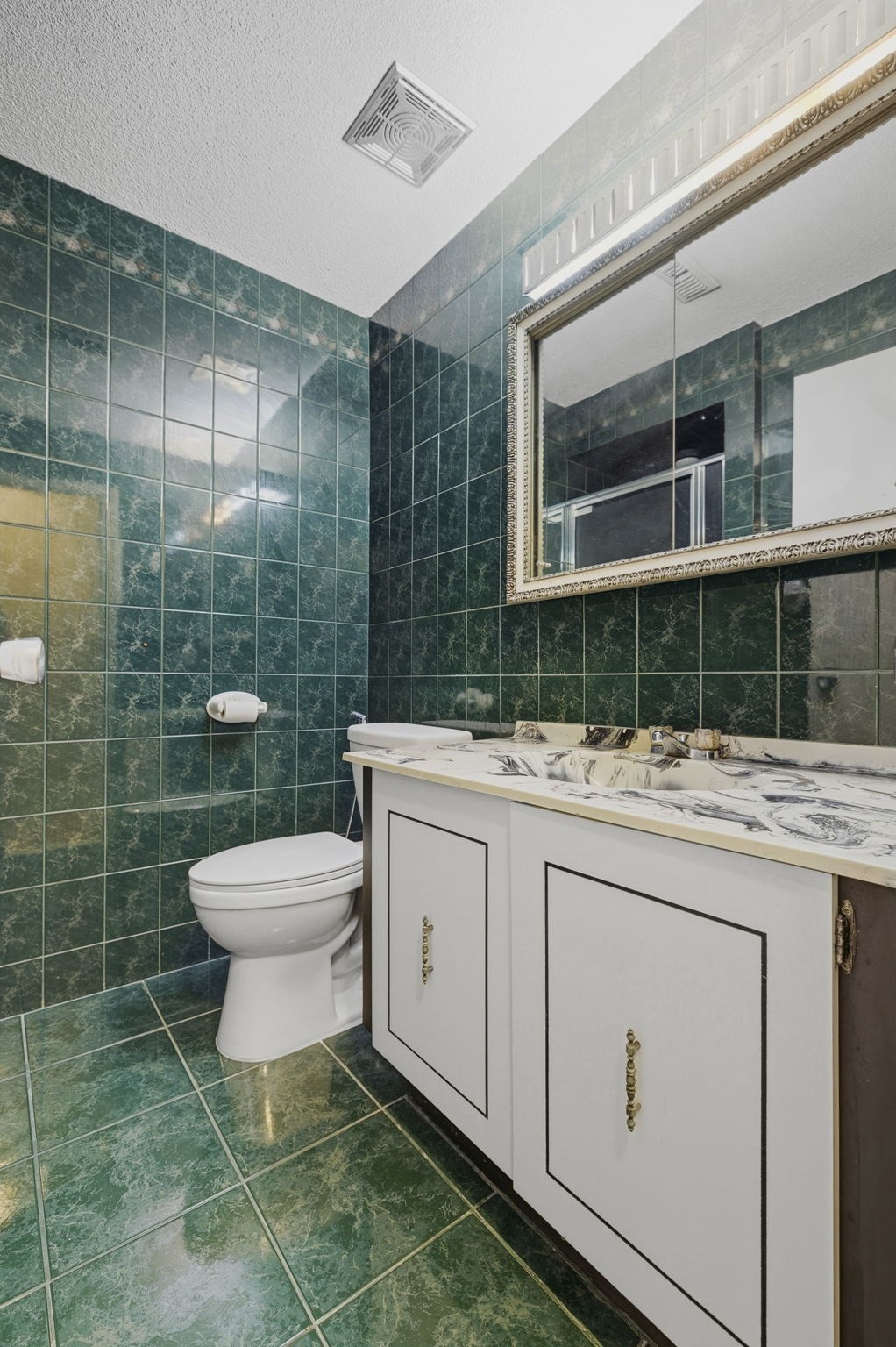 1002 Paradise Rd # 1c Property Photo 14