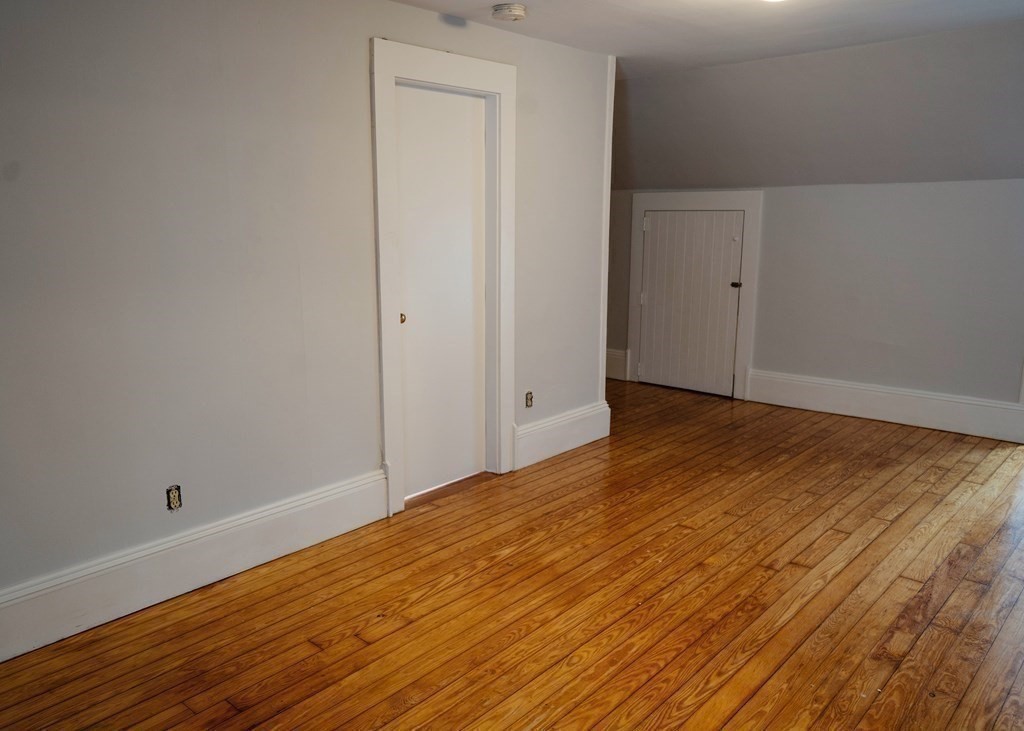 315 Lafayette St # 3 Property Photo 4