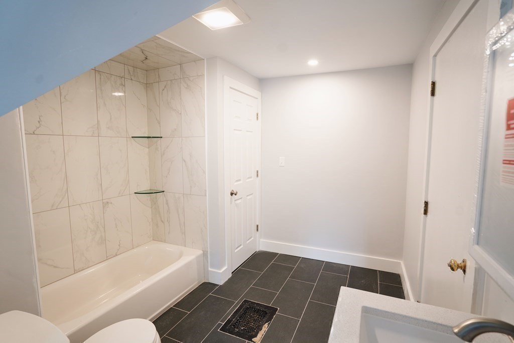 315 Lafayette St # 3 Property Photo 13