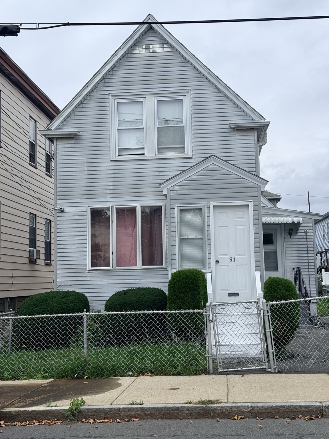 31 Roosevelt Street Property Photo 1