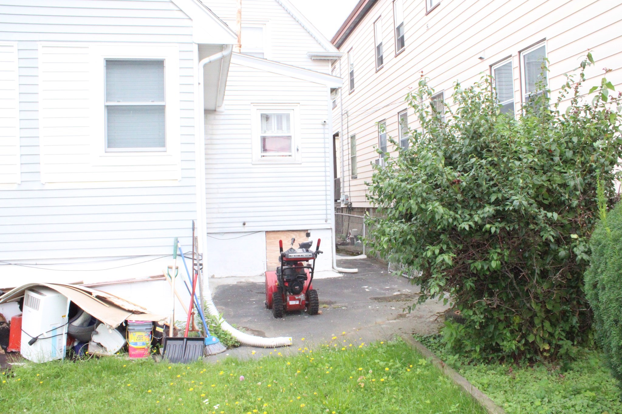 31 Roosevelt Street Property Photo 12