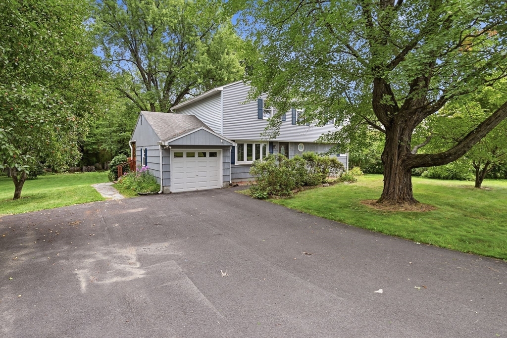 160 East St Property Photo 3