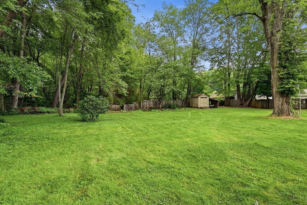 160 East St Property Photo 35