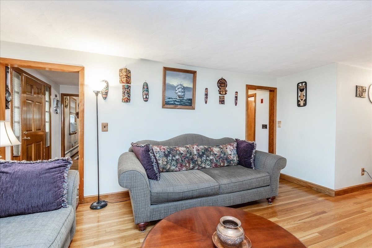 54 River St Property Photo 8