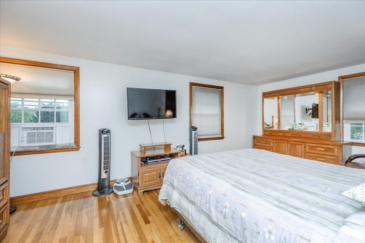 54 River St Property Photo 29