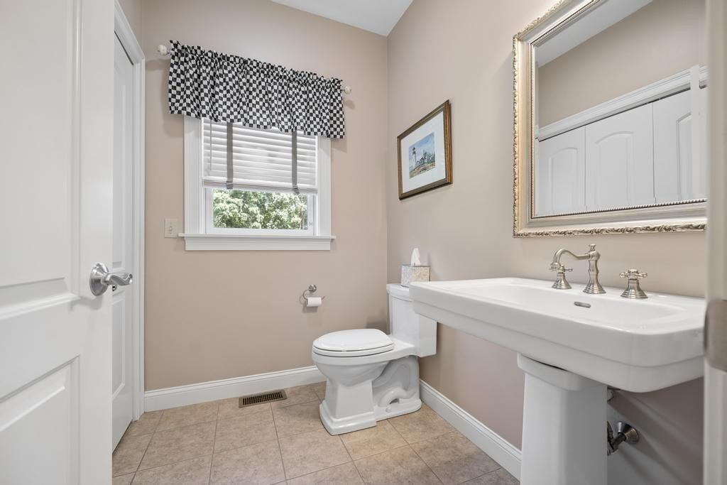 15 Key West Boulevard Property Photo 13
