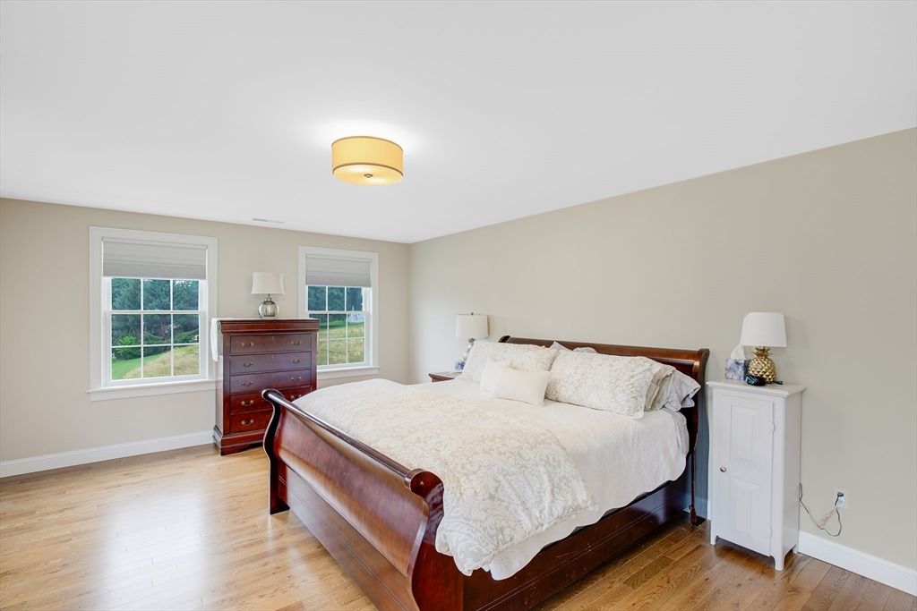 5 Point Shore Drive Property Photo 22