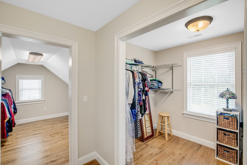 5 Point Shore Drive Property Photo 24