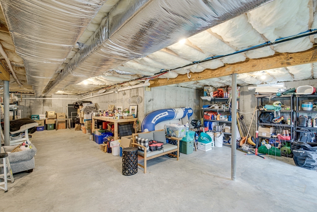 5 Point Shore Drive Property Photo 35