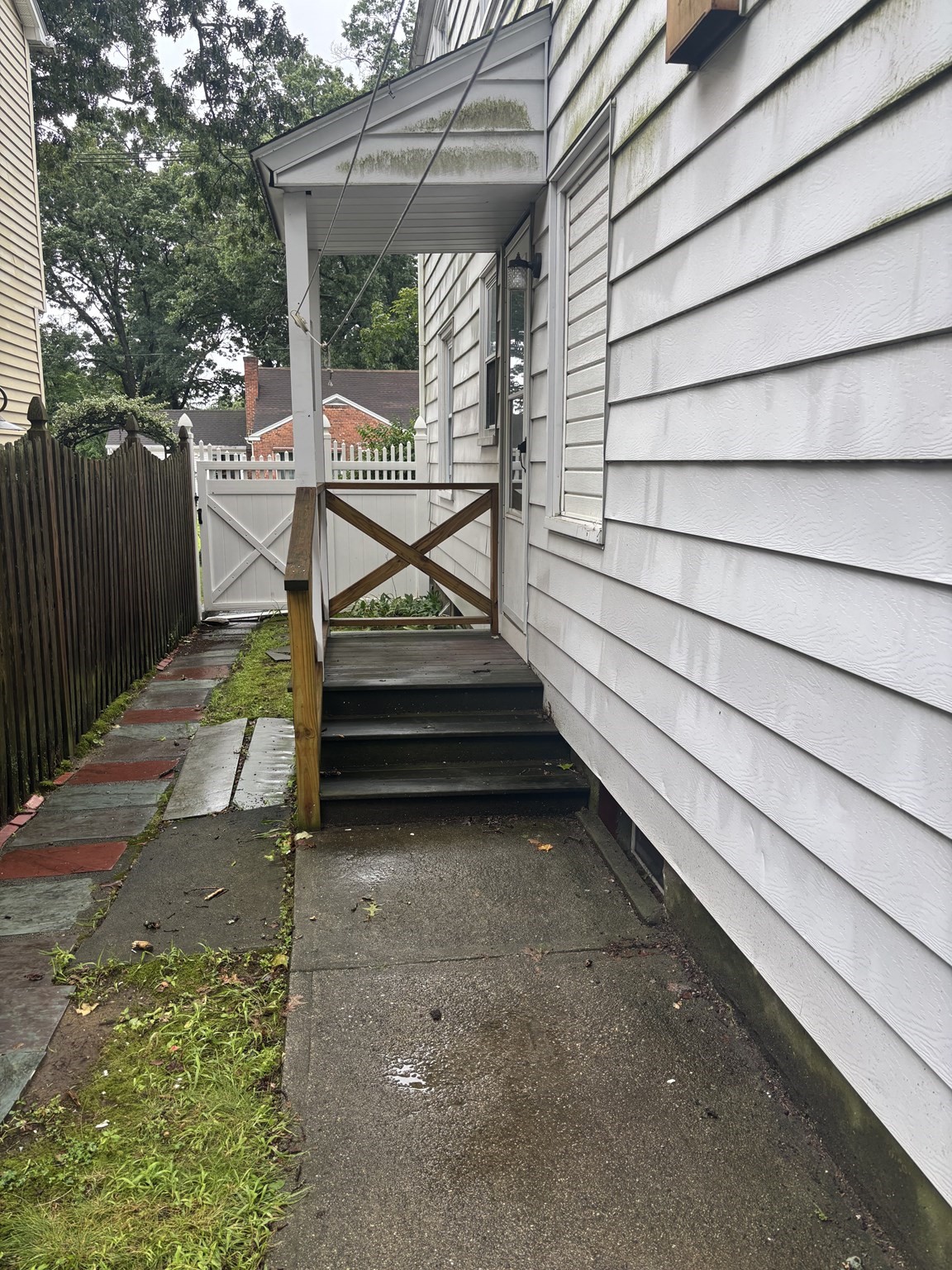 137 Appleton St Property Photo 8