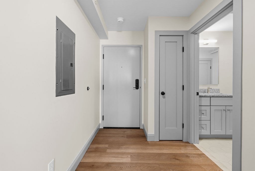 160 Seabury St # 22 Property Photo 8