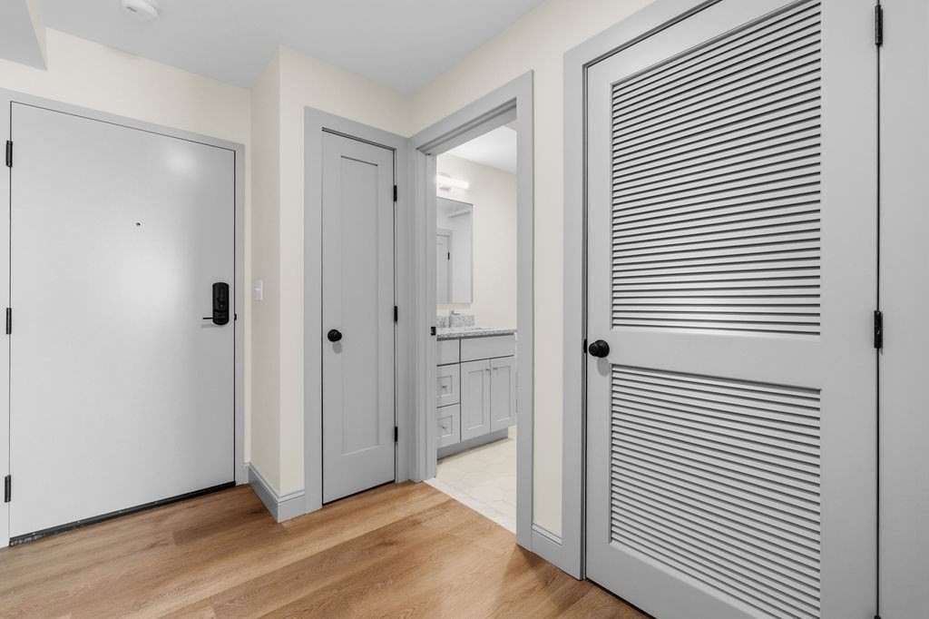 160 Seabury St # 22 Property Photo 10