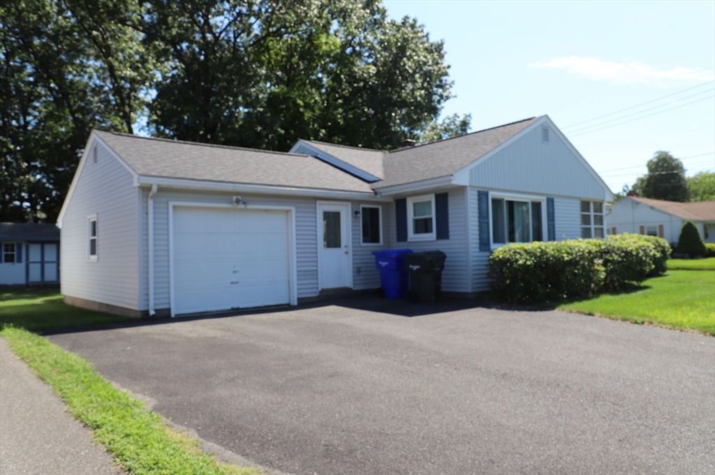 25 Peer St. Property Photo 1