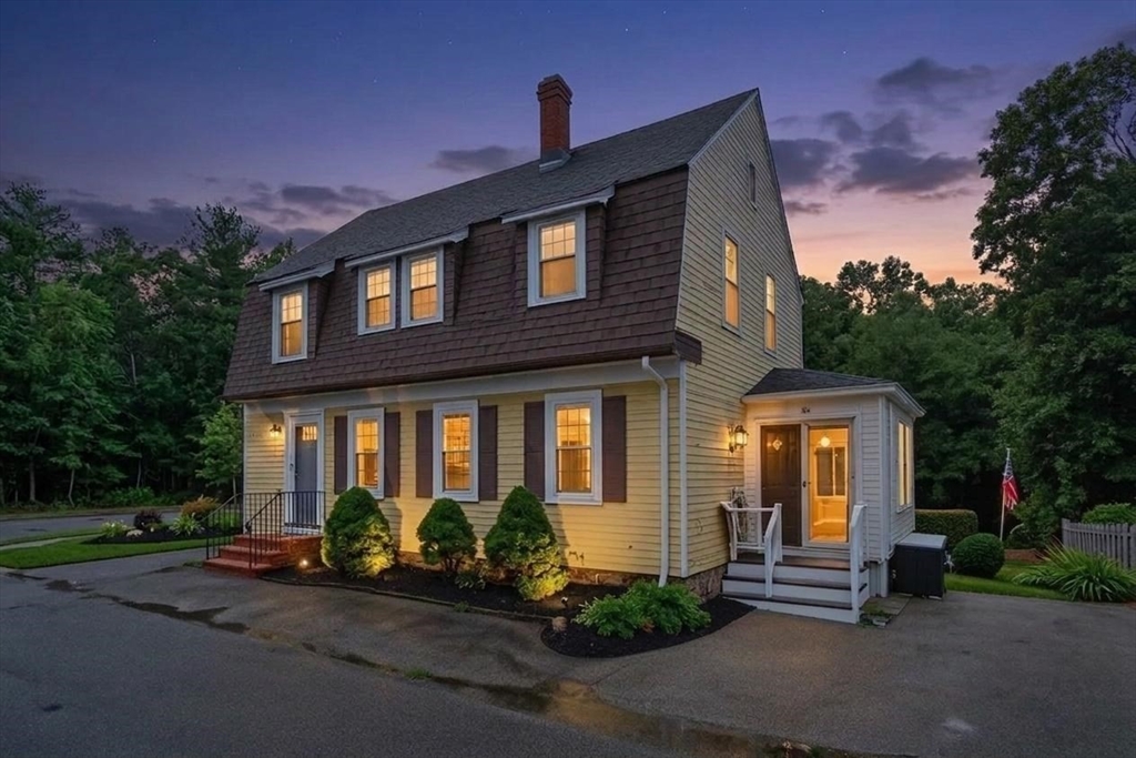 6 Edmond St