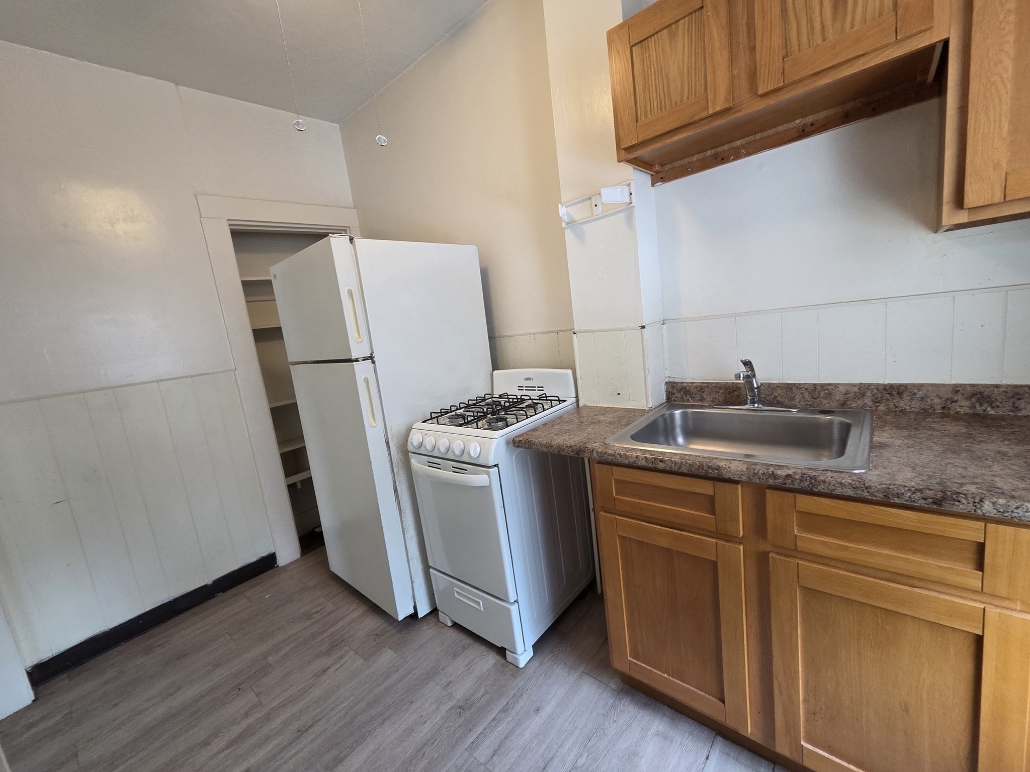 59 Cushing Avenue # 5 Property Photo 3