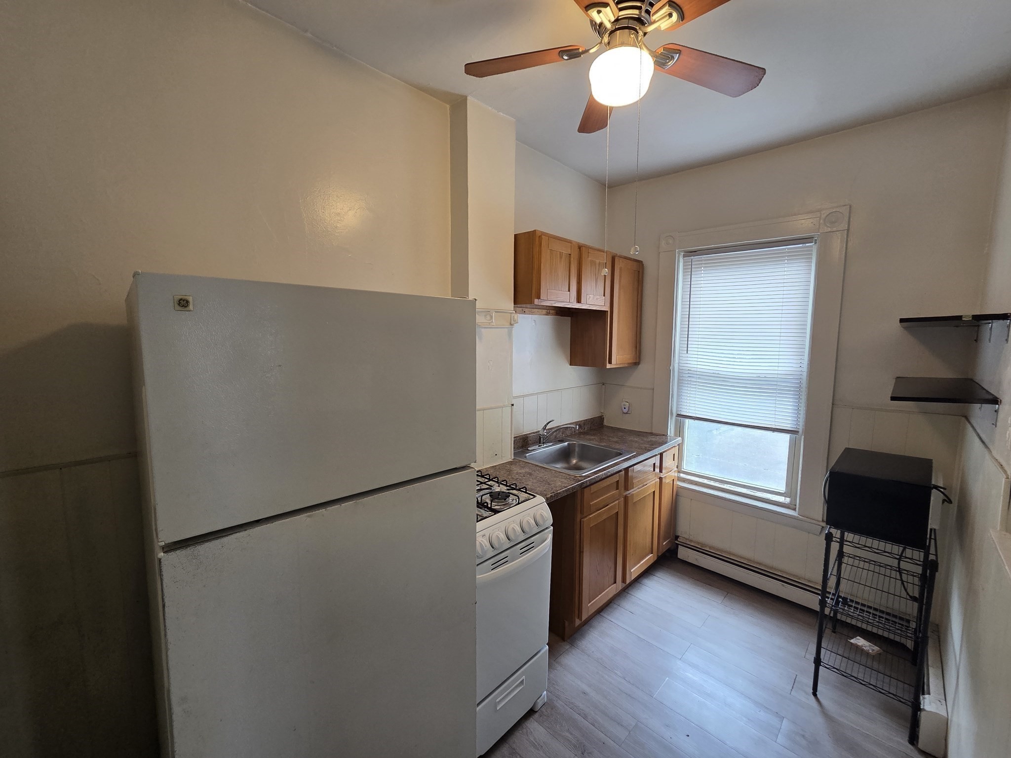 59 Cushing Avenue # 5 Property Photo 4