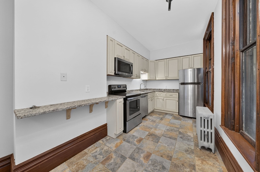 533 Locust St # 3 Property Photo 10