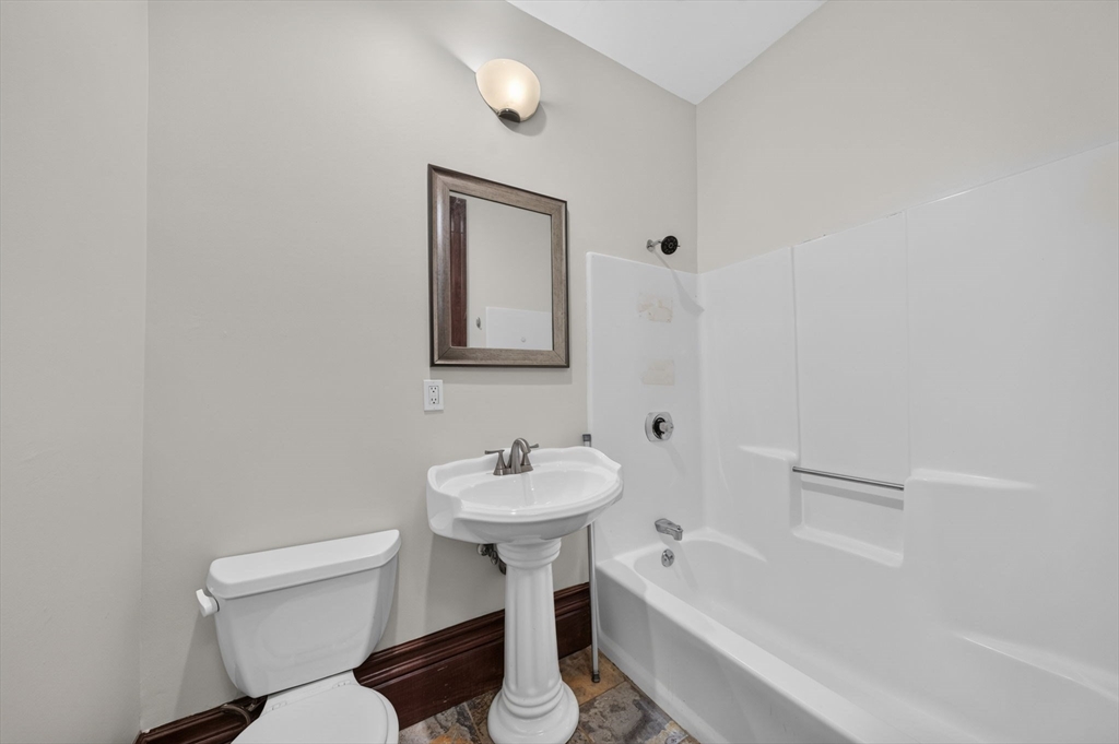 533 Locust St # 3 Property Photo 16