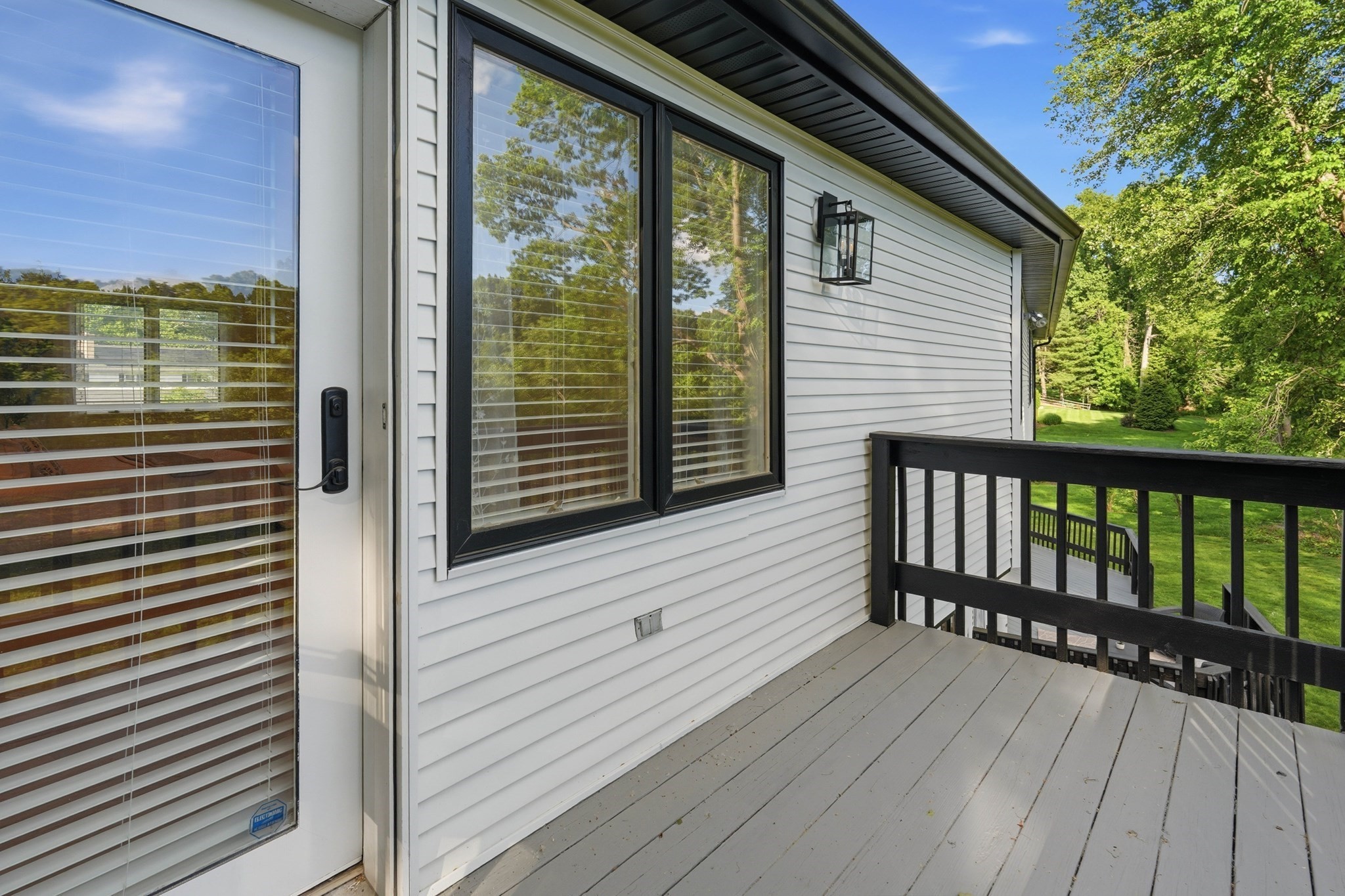 93 Jonquil Property Photo 11