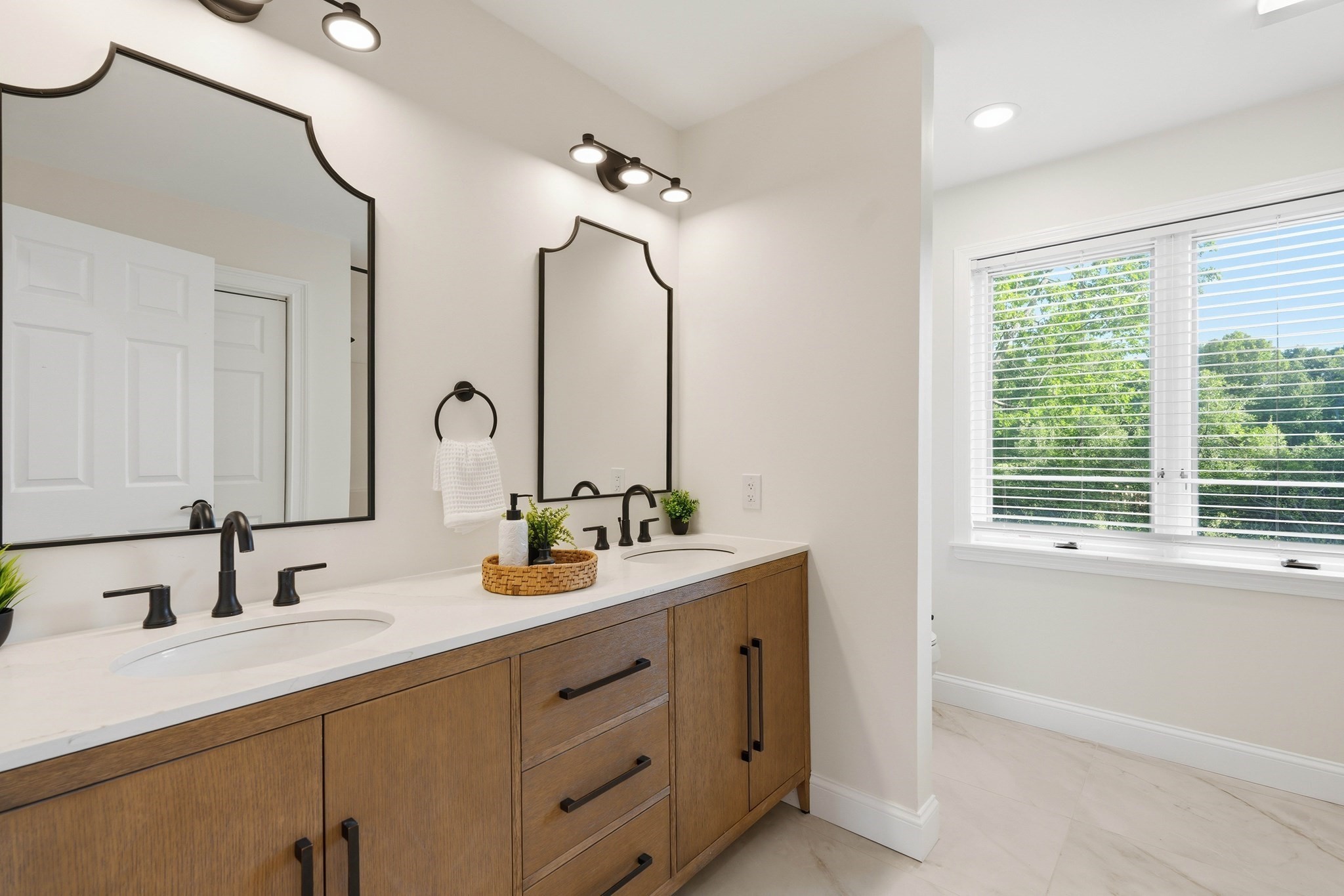 93 Jonquil Property Photo 26