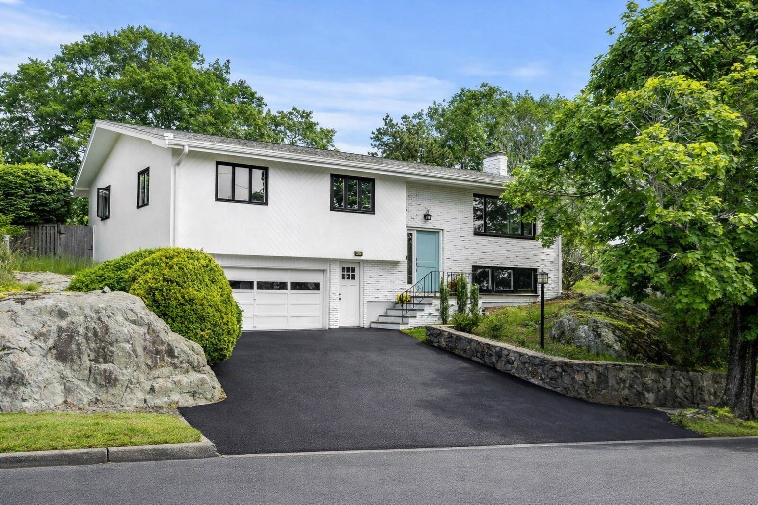 20 Parsons Dr. Property Photo 1